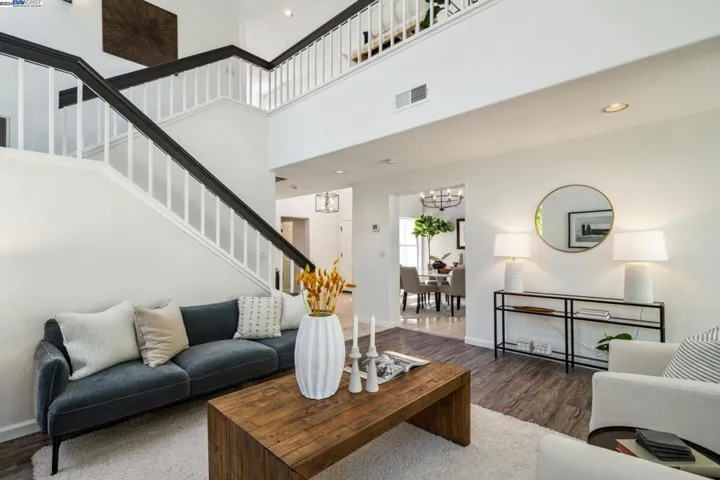 204 Galway Bay, Alameda, California 94502