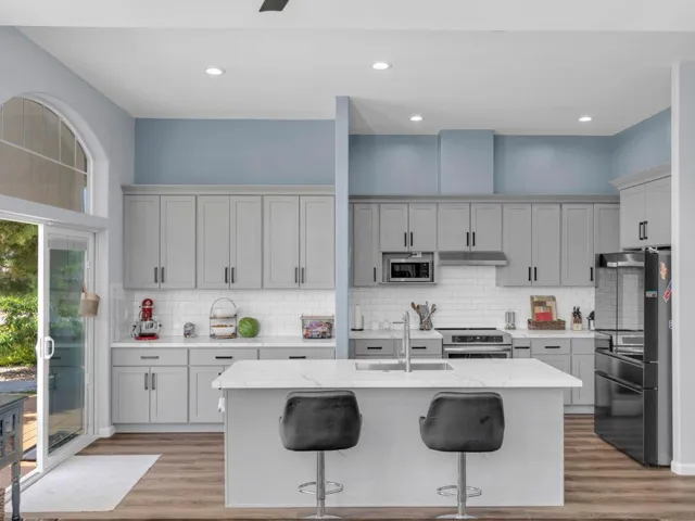 200 Prater Way, Hollister, California 95023