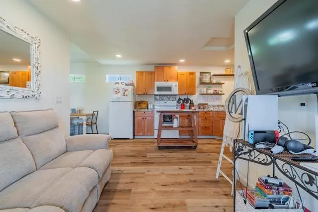 200 Prater Way, Hollister, California 95023
