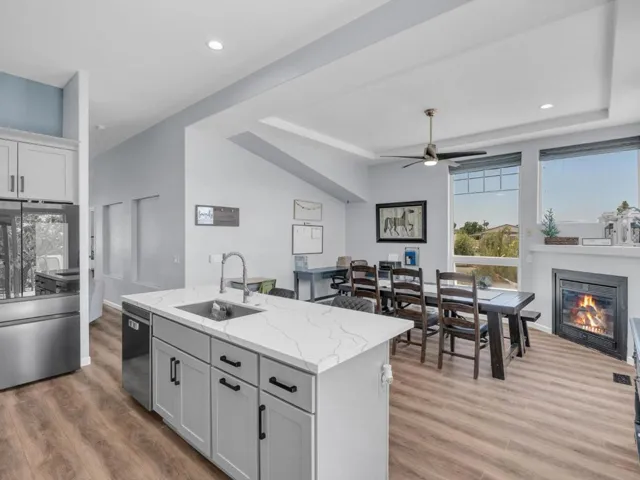 200 Prater Way, Hollister, California 95023