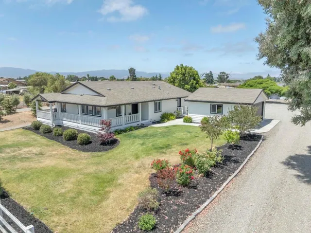 200 Prater Way, Hollister, California 95023
