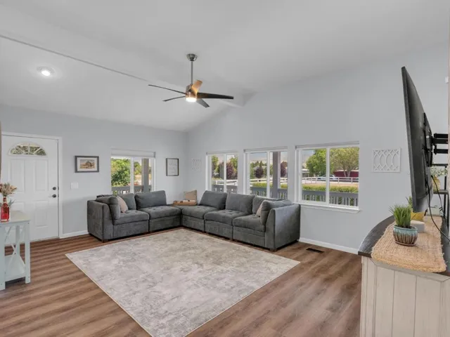 200 Prater Way, Hollister, California 95023