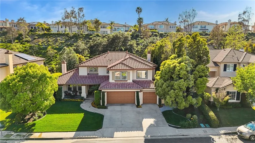 1049 S Summer Breeze Lane, Anaheim Hills, California 92808