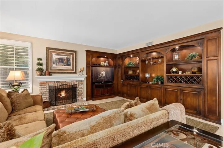 1049 S Summer Breeze Lane, Anaheim Hills, California 92808