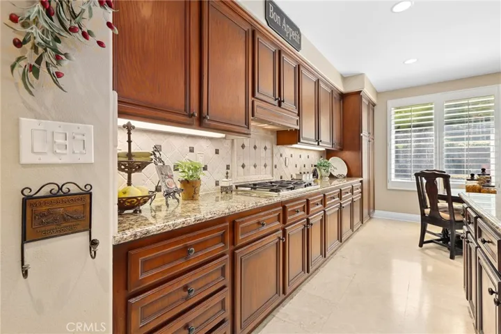 1049 S Summer Breeze Lane, Anaheim Hills, California 92808