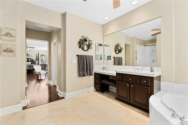 1049 S Summer Breeze Lane, Anaheim Hills, California 92808