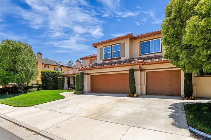 1049 S Summer Breeze Lane, Anaheim Hills, California 92808