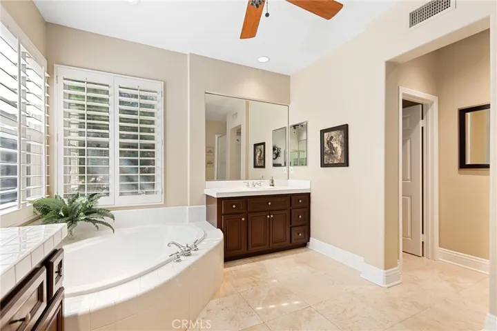 1049 S Summer Breeze Lane, Anaheim Hills, California 92808