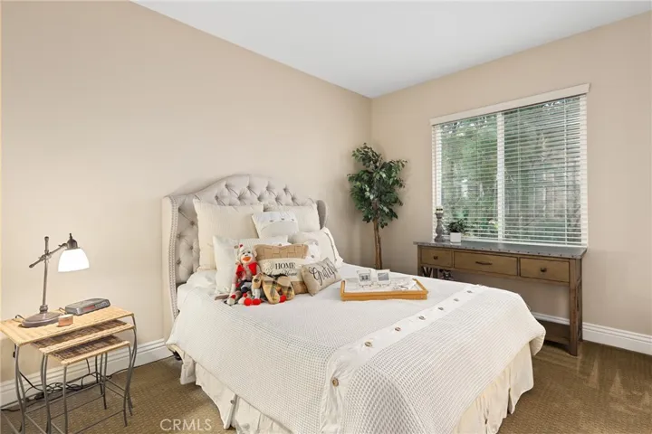 1049 S Summer Breeze Lane, Anaheim Hills, California 92808