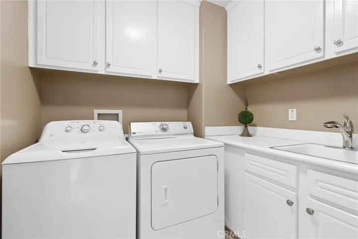 1049 S Summer Breeze Lane, Anaheim Hills, California 92808