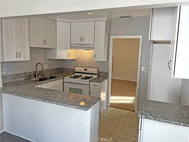255 Aliso Street, Pomona, California 91768