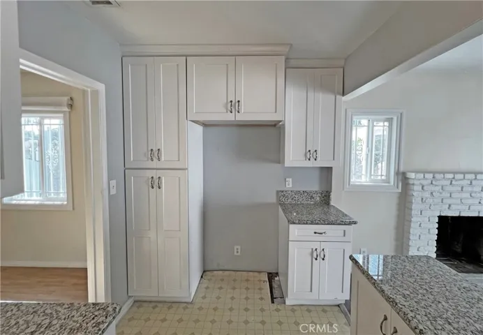255 Aliso Street, Pomona, California 91768