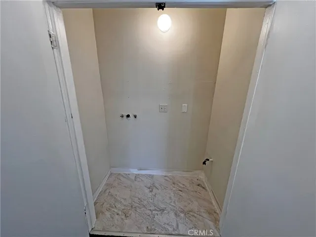 255 Aliso Street, Pomona, California 91768