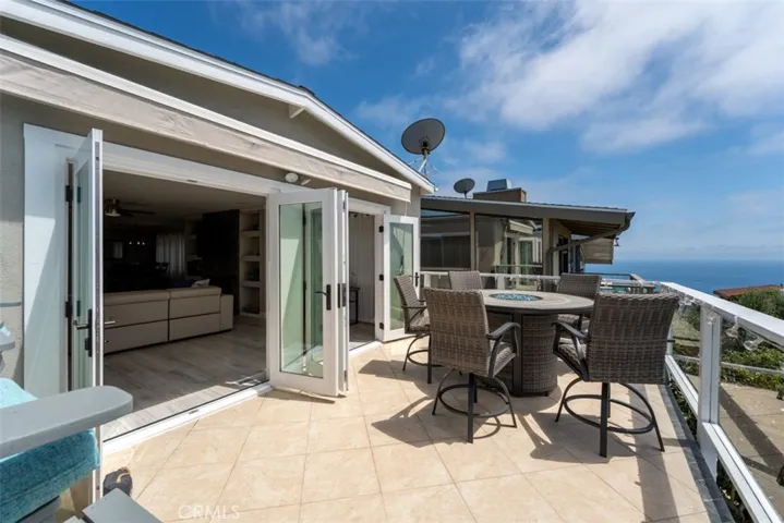 891 Acapulco Street, Laguna Beach, California 92651