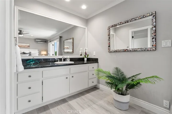 891 Acapulco Street, Laguna Beach, California 92651
