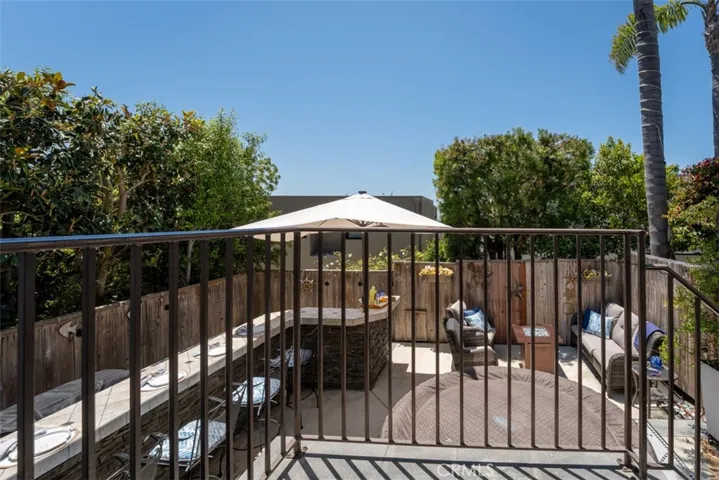 891 Acapulco Street, Laguna Beach, California 92651