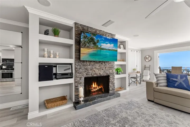 891 Acapulco Street, Laguna Beach, California 92651