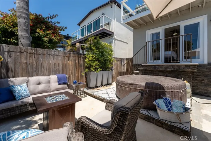 891 Acapulco Street, Laguna Beach, California 92651