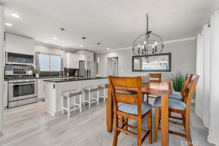 891 Acapulco Street, Laguna Beach, California 92651