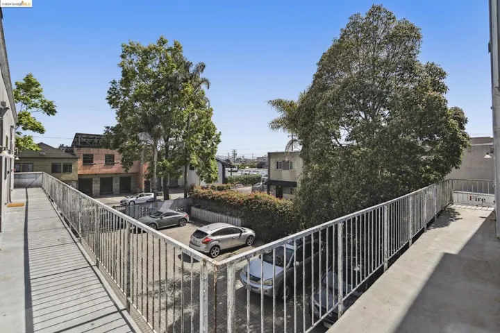 2718 9th St 2, Berkeley, California 94710