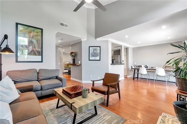 21 Vista Barranca 76, Rancho Santa Margarita, California 92688