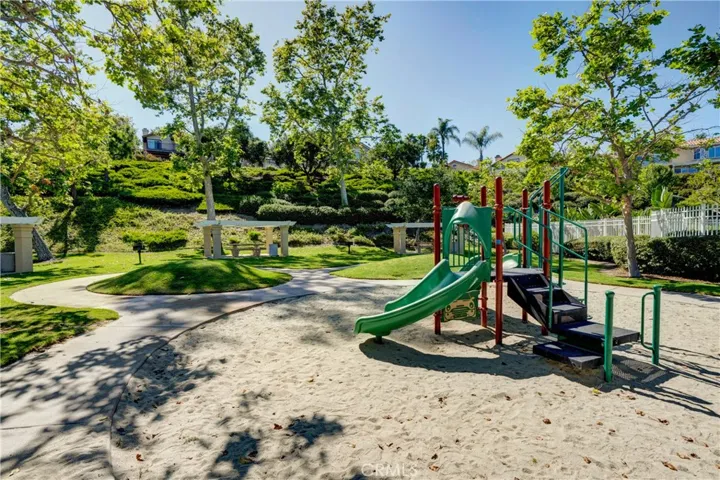 20 San Patricio, Rancho Santa Margarita, California 92688