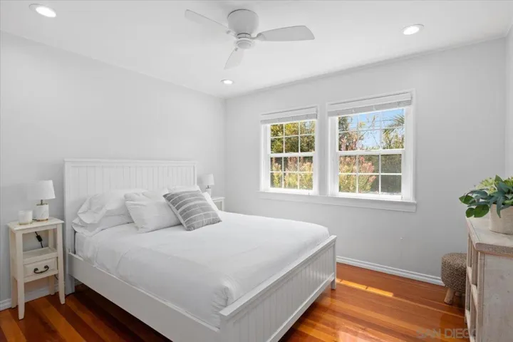 208 E E Glaucus St, Encinitas, California 92024