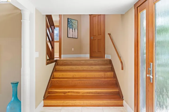 121 Diablo Dr, Oakland, California 94611