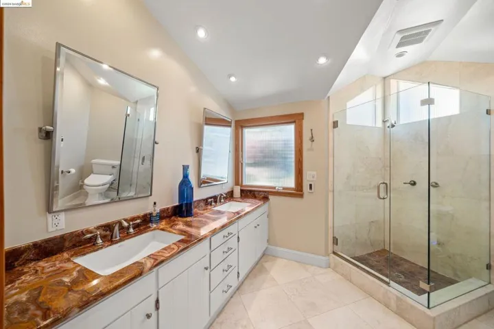121 Diablo Dr, Oakland, California 94611