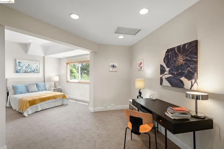 121 Diablo Dr, Oakland, California 94611