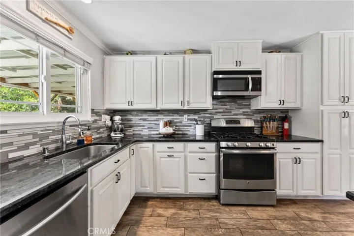 6509 Carissa Avenue, Riverside, California 92504