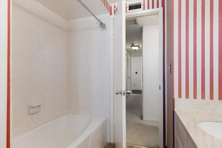 1002 San Pablo Dr, San Marcos, California 92078