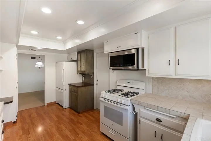 1002 San Pablo Dr, San Marcos, California 92078
