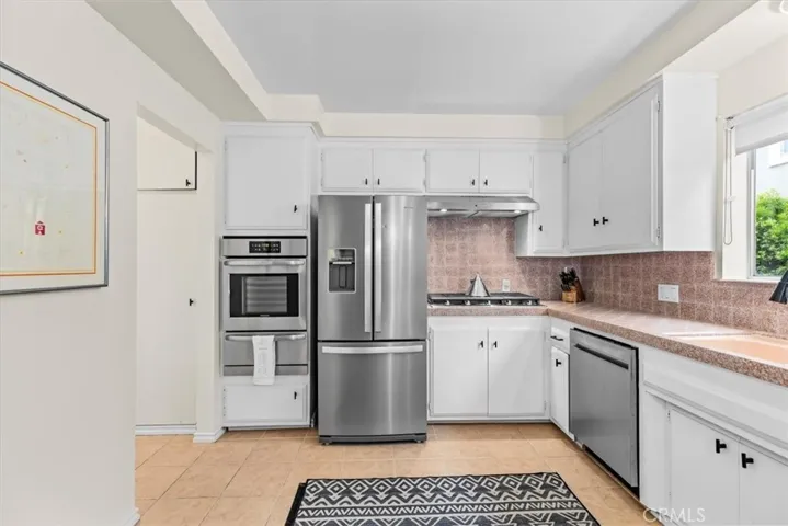 1257 10th Street, Hermosa Beach, California 90254