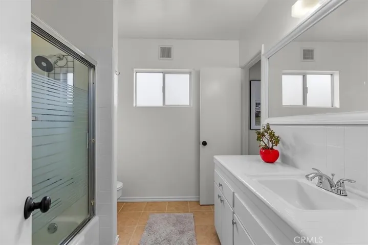 1257 10th Street, Hermosa Beach, California 90254