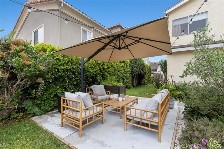 Beautiful yard with plenty of entertaining areas
