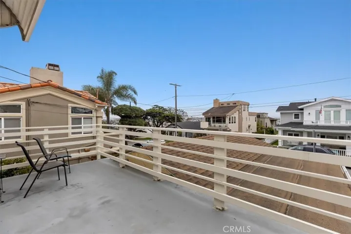Large deck overlooking neighborhood