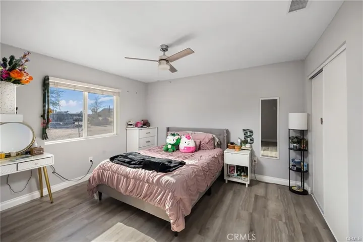 11722 Hemlock Avenue, Hesperia, California 92345