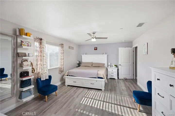 11722 Hemlock Avenue, Hesperia, California 92345
