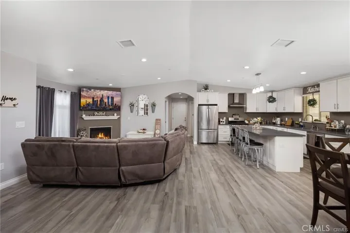 11722 Hemlock Avenue, Hesperia, California 92345