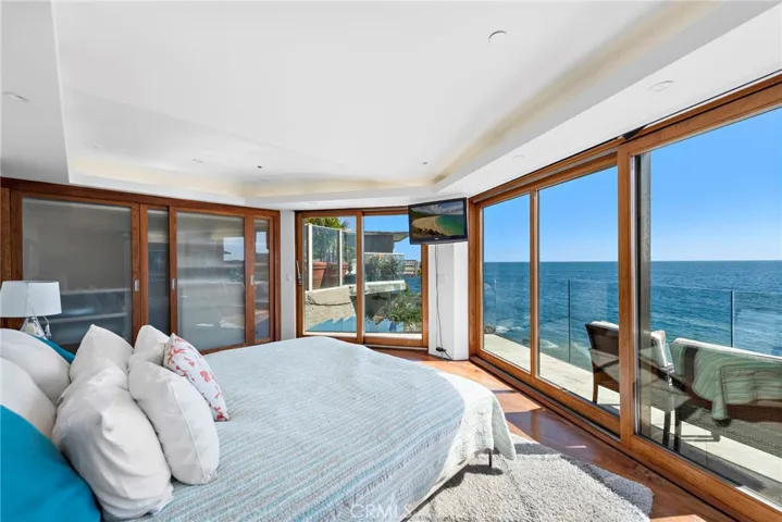 2049 Ocean Way, Laguna Beach, California 92651