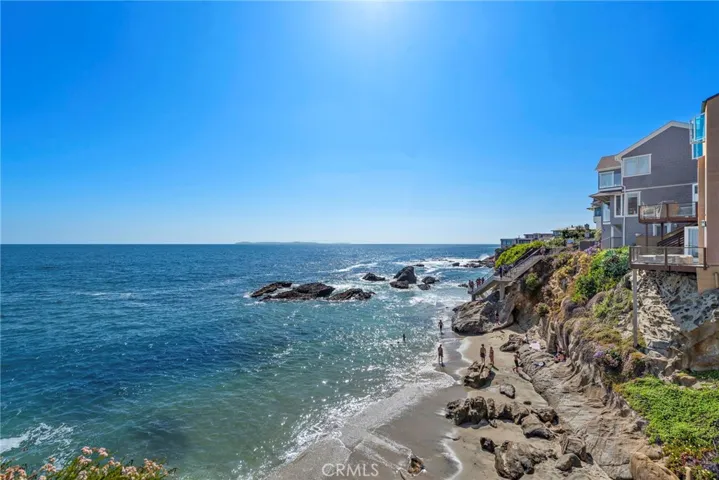 2049 Ocean Way, Laguna Beach, California 92651