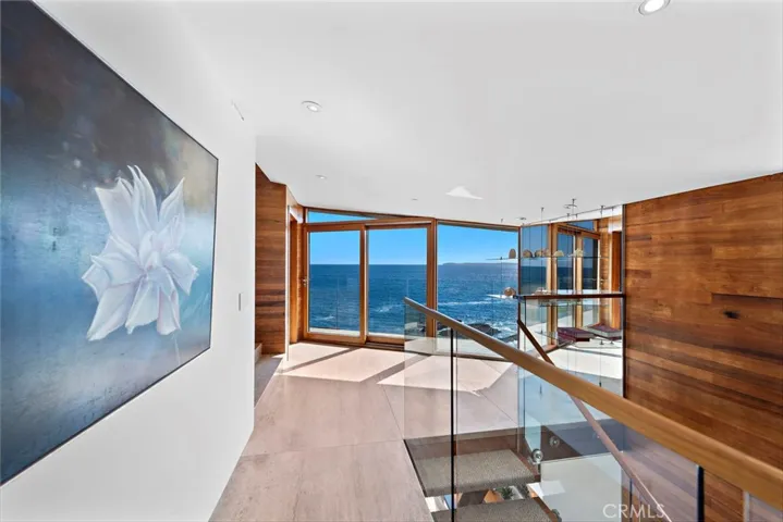 2049 Ocean Way, Laguna Beach, California 92651