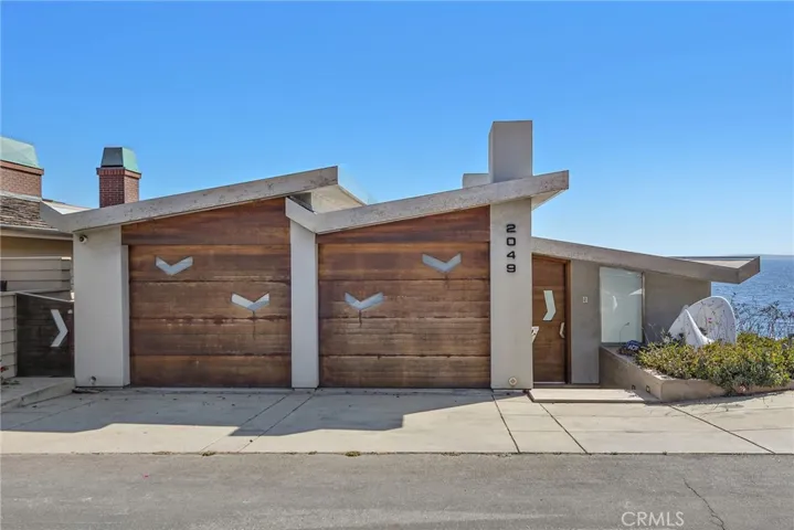 2049 Ocean Way, Laguna Beach, California 92651