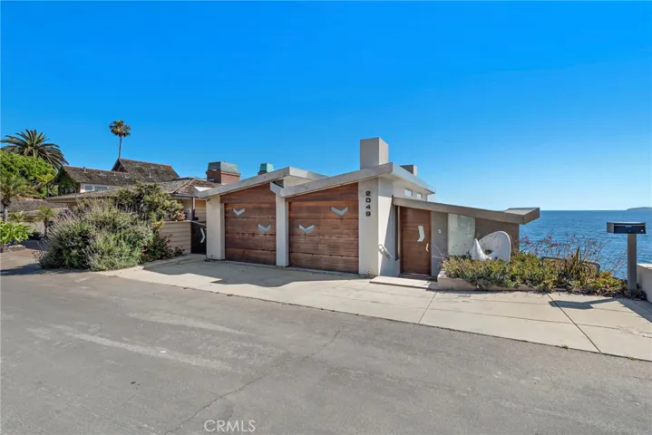 2049 Ocean Way, Laguna Beach, California 92651