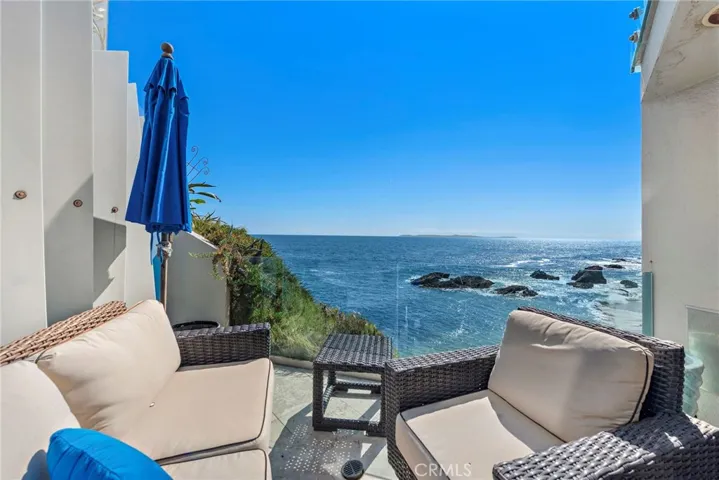 2049 Ocean Way, Laguna Beach, California 92651