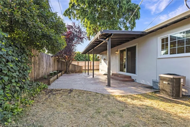 5 Clara Lane, Chico, California 95926