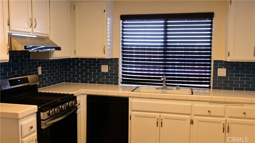 3254 W Fruitvale Avenue, Hemet, California 92545
