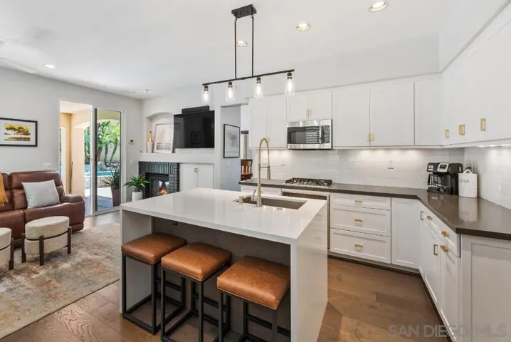 13612 Fontanelle Place, San Diego, California 92128