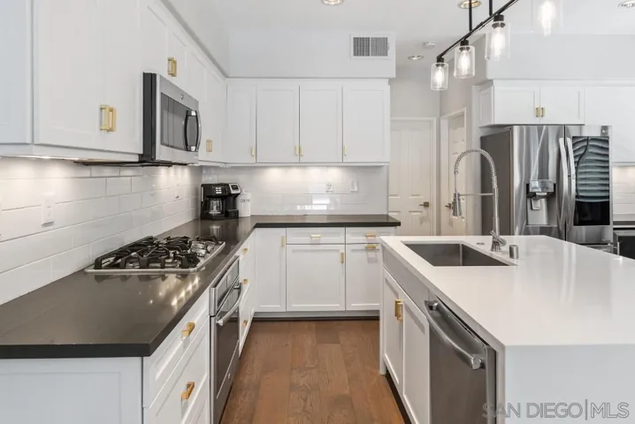 13612 Fontanelle Place, San Diego, California 92128